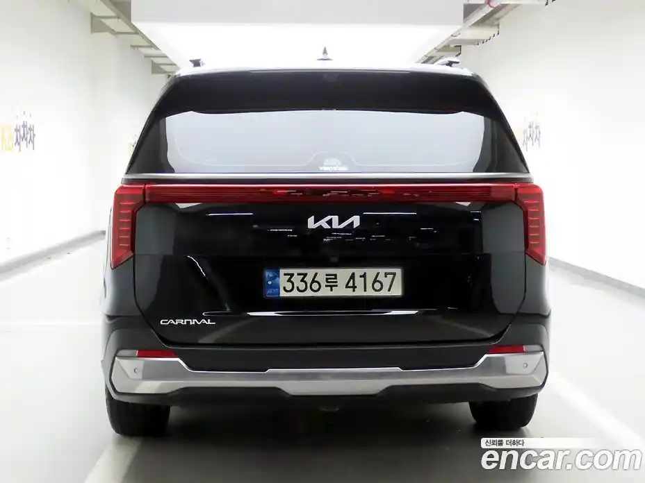 Kia Canival 2024 2.2 Автомат в Москве № 13939, фото 3