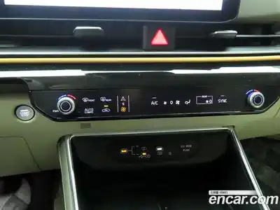 Kia Canival 2024 2.2 Автомат в Москве № 13939, миниатюра 9