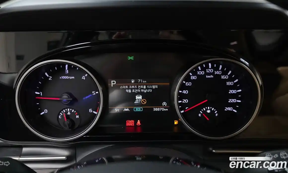 Kia Canival 2021 2.2 Автомат в Москве № 13981, фото 18