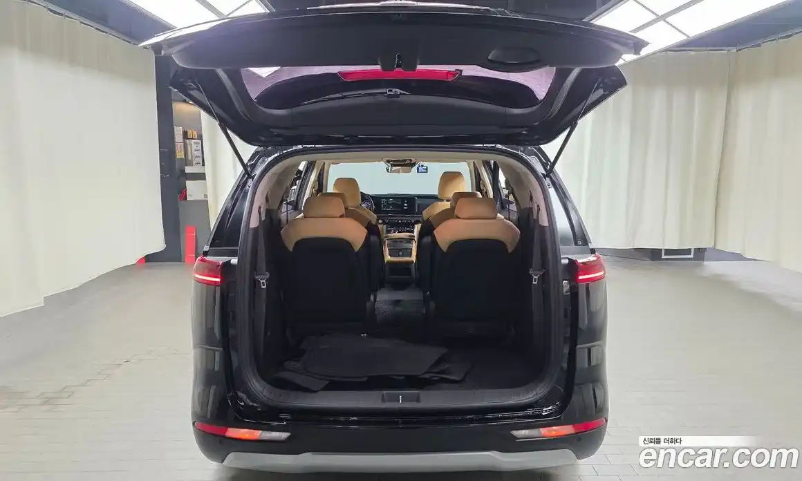 Kia Canival 2021 2.2 Автомат в Москве № 13981, фото 20