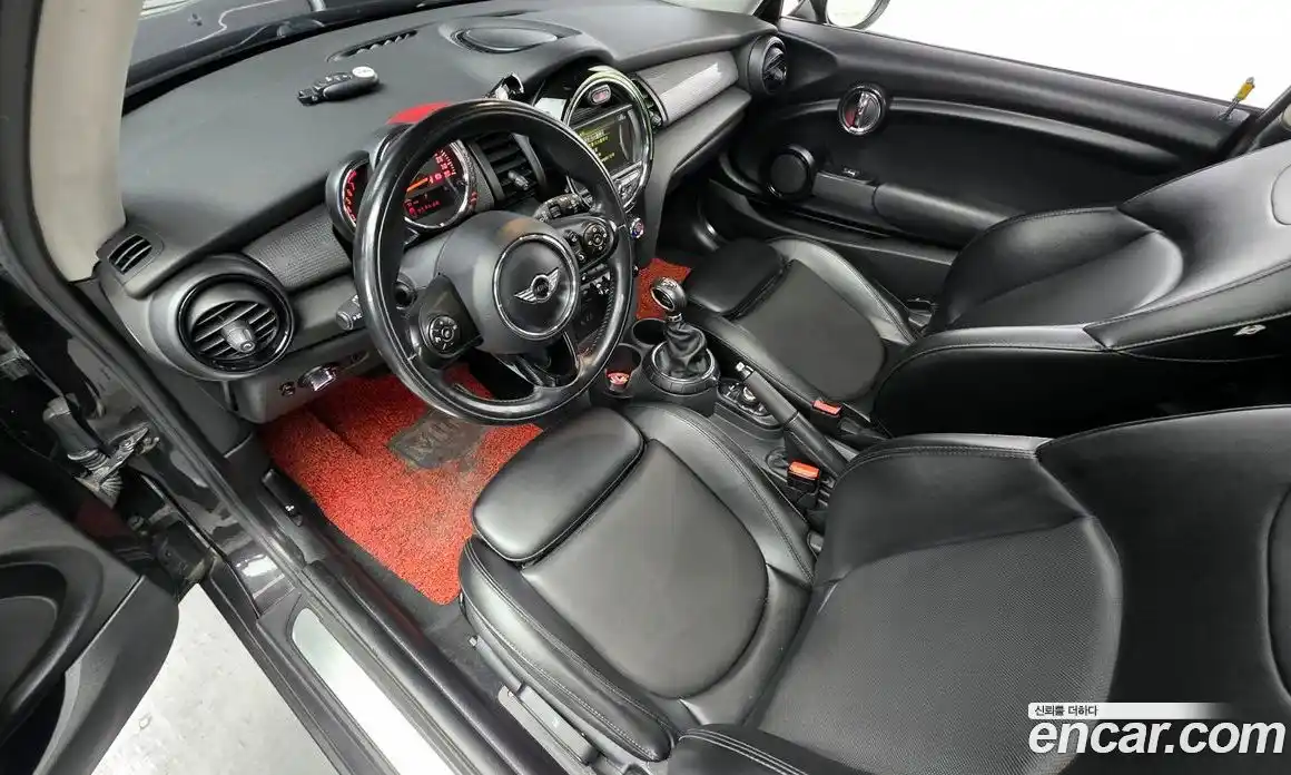 Mini Cooper 2015 1.5 Автомат в Москве № 140524, фото 15