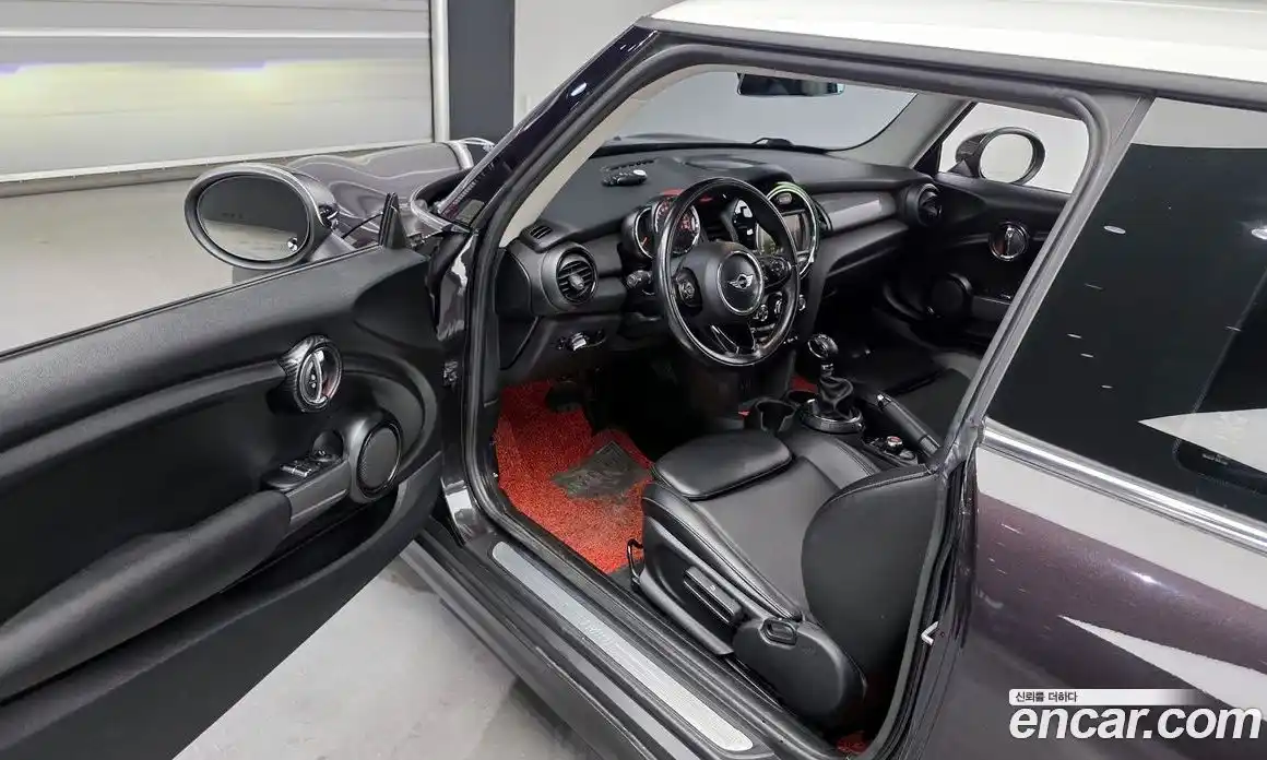 Mini Cooper 2015 1.5 Автомат в Москве № 140524, фото 6