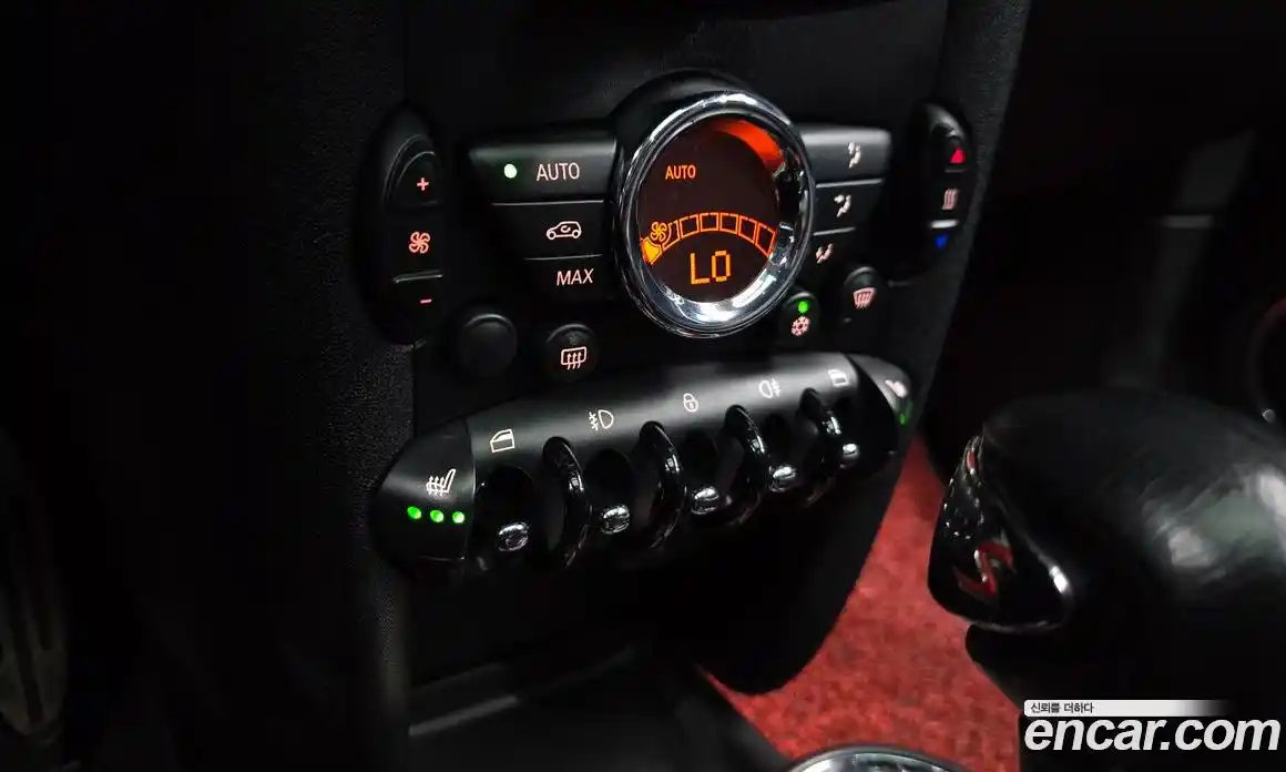 Mini Cooper 2012 1.6 Автомат в Москве № 140551, фото 14