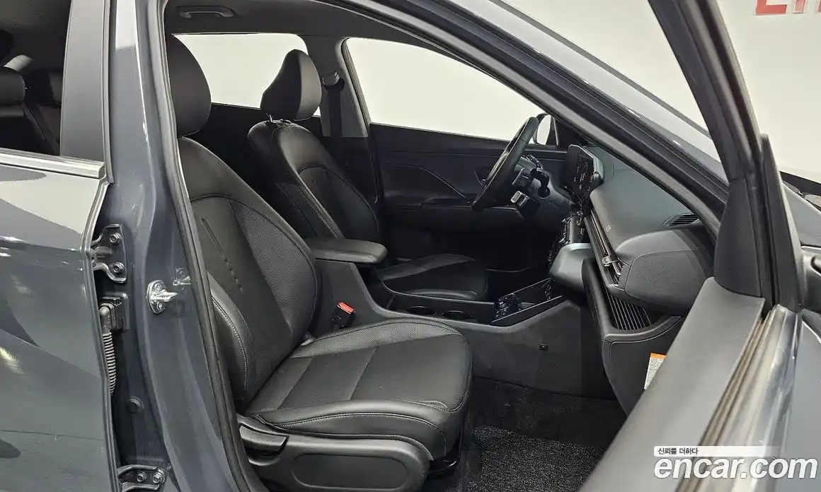 Hyundai Kona 2023 1.6 Автомат в Москве № 1415, фото 17