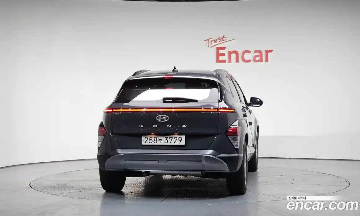 Hyundai Kona 2023 1.6 Автомат в Москве № 1415, фото 5