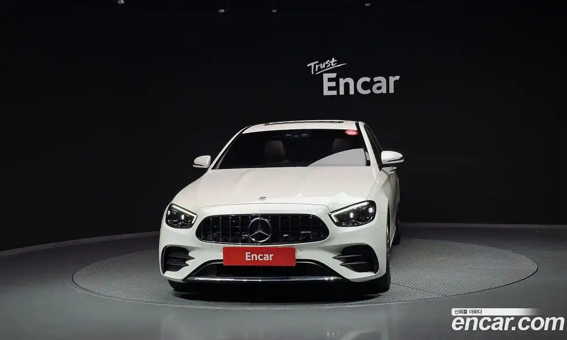 Mercedes-Benz E-Class 2023 2.0 Автомат в Москве № 142086, фото 3