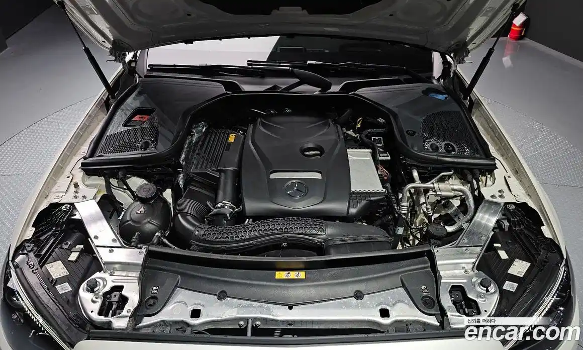 Mercedes-Benz E-Class 2023 2.0 Автомат в Москве № 142086, фото 6