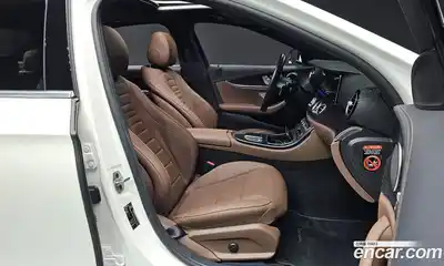 Mercedes-Benz E-Class 2023 2.0 Автомат в Москве № 142086, миниатюра 10