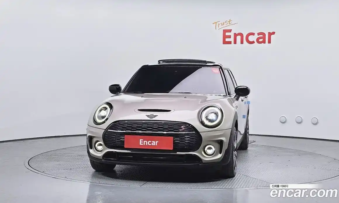 Mini Clubman 2023 2.0 Автомат в Москве № 142441, фото 12