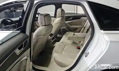 Audi A6 2025 2.0 Автомат в Москве № 147226, миниатюра 11