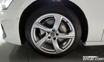 Audi A6 2025 2.0 Автомат в Москве № 147226, миниатюра 5