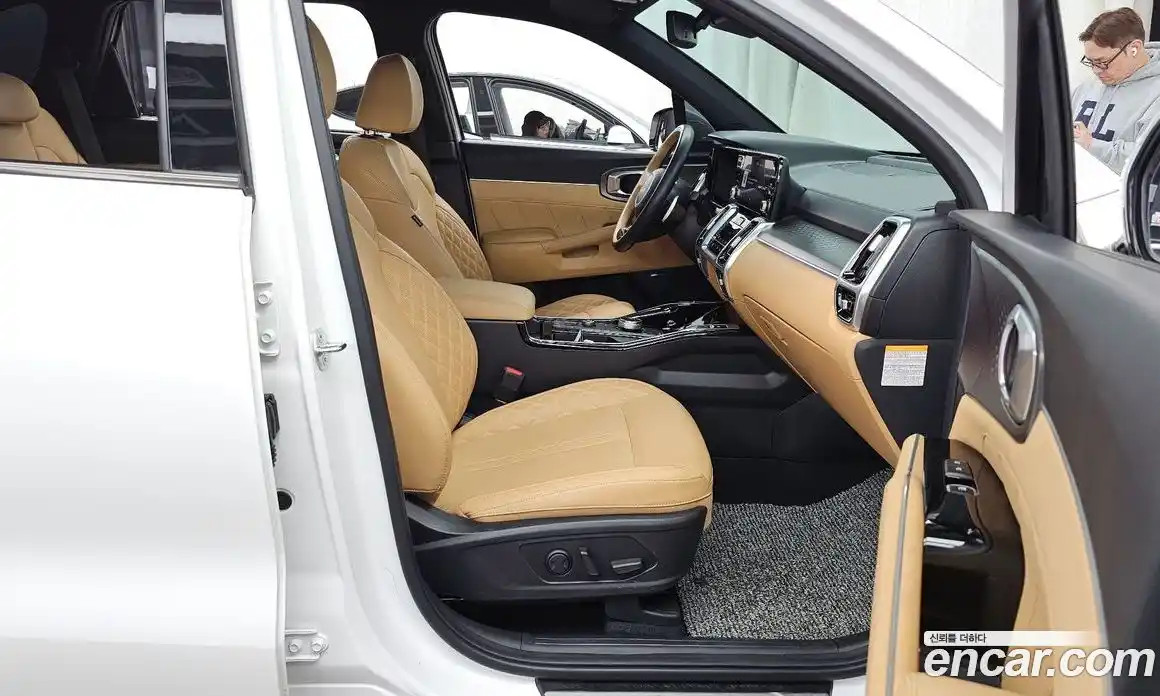 Kia Sorento 2023 1.6 Автомат в Москве № 14723, фото 11