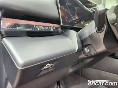 BMW 5-Series 2025 2.0 Автомат в Москве № 153136, миниатюра 9