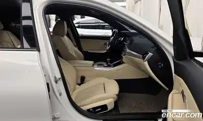 BMW 3-Series 2022 2.0 Автомат в Москве № 157535, миниатюра 7