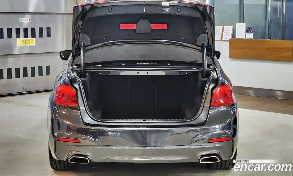 BMW 5-Series 2018 2.0 Автомат в Москве № 158892, фото 20