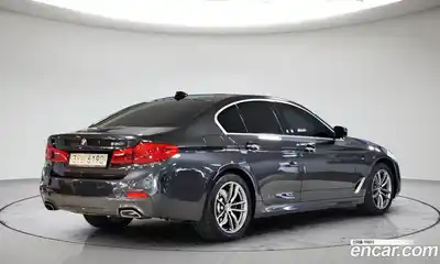 BMW 5-Series 2018 2.0 Автомат в Москве № 158892, миниатюра 2