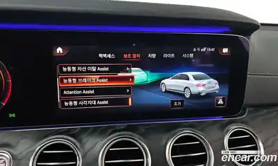 Mercedes-Benz E-Class 2021 1.9 Автомат в Москве № 160710, миниатюра 11