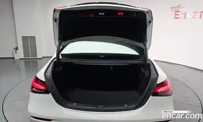 Mercedes-Benz E-Class 2021 1.9 Автомат в Москве № 160710, миниатюра 10