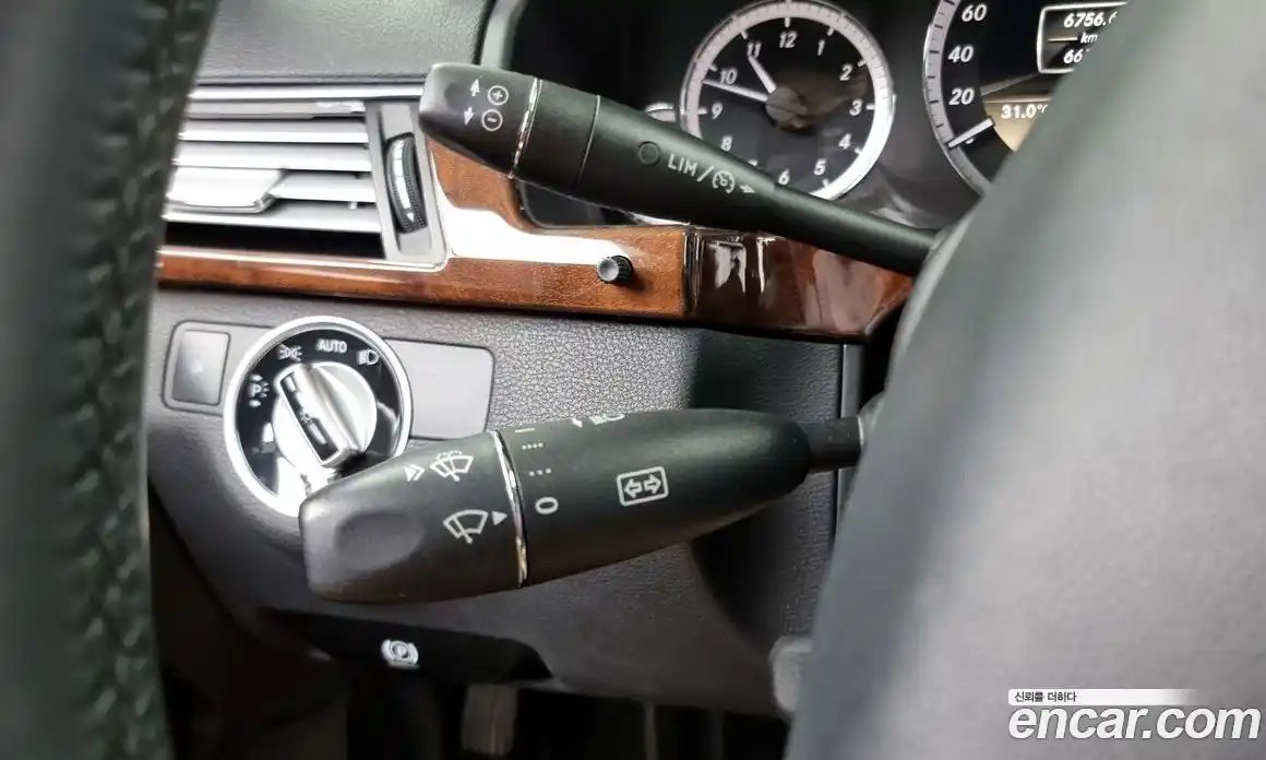 Mercedes-Benz E-Class 2012 3.5 Автомат в Москве № 160733, фото 12