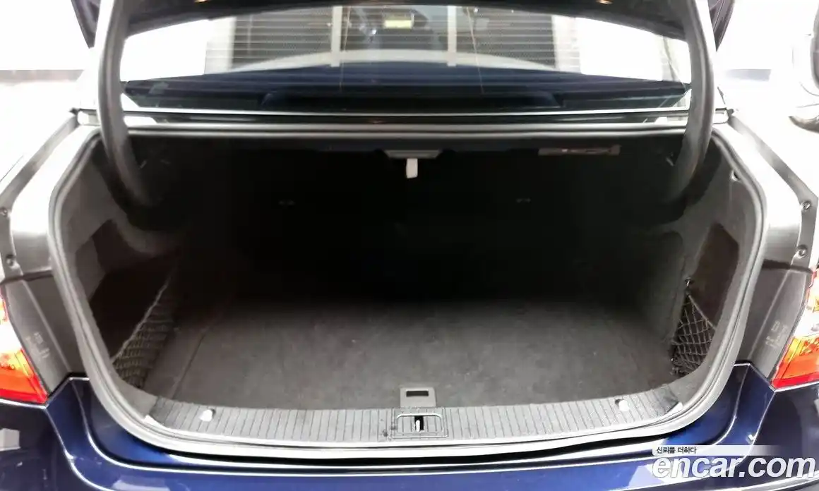 Mercedes-Benz E-Class 2012 3.5 Автомат в Москве № 160733, фото 19