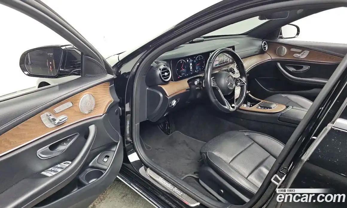 Mercedes-Benz E-Class 2022 1.9 Автомат в Москве № 161262, фото 18