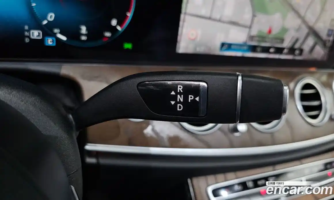 Mercedes-Benz E-Class 2022 1.9 Автомат в Москве № 161262, фото 20