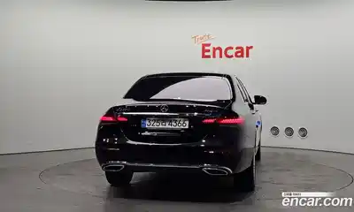 Mercedes-Benz E-Class 2022 1.9 Автомат в Москве № 161262, миниатюра 3