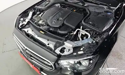 Mercedes-Benz E-Class 2022 1.9 Автомат в Москве № 161262, миниатюра 7