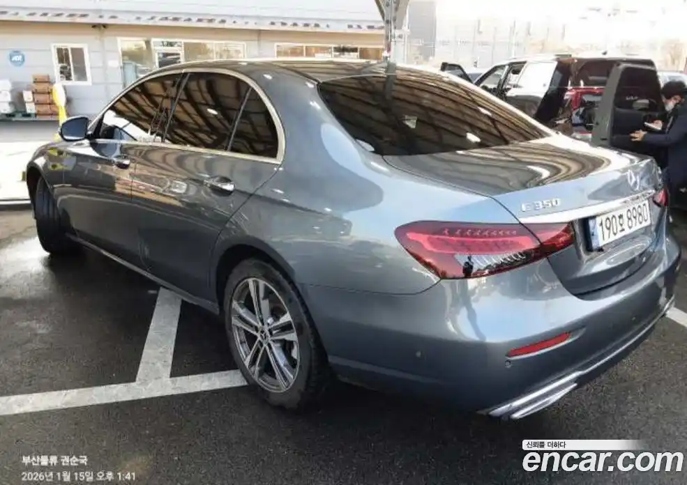 Mercedes-Benz E-Class 2022 2.0 Автомат в Москве № 162120, фото 9