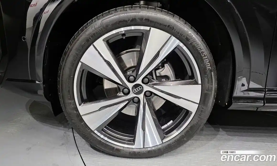 Audi Q5 2025 2.0 Автомат в Москве № 162248, фото 14