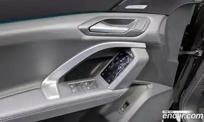 Audi Q5 2025 2.0 Автомат в Москве № 162248, миниатюра 8