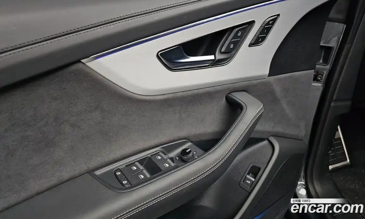 Audi Q8 2025 3.0 Автомат в Москве № 162304, фото 17