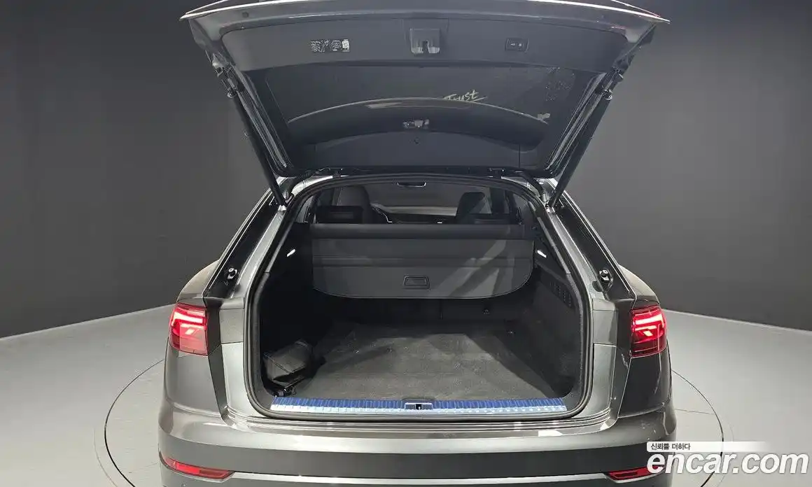 Audi Q8 2025 3.0 Автомат в Москве № 162304, фото 20