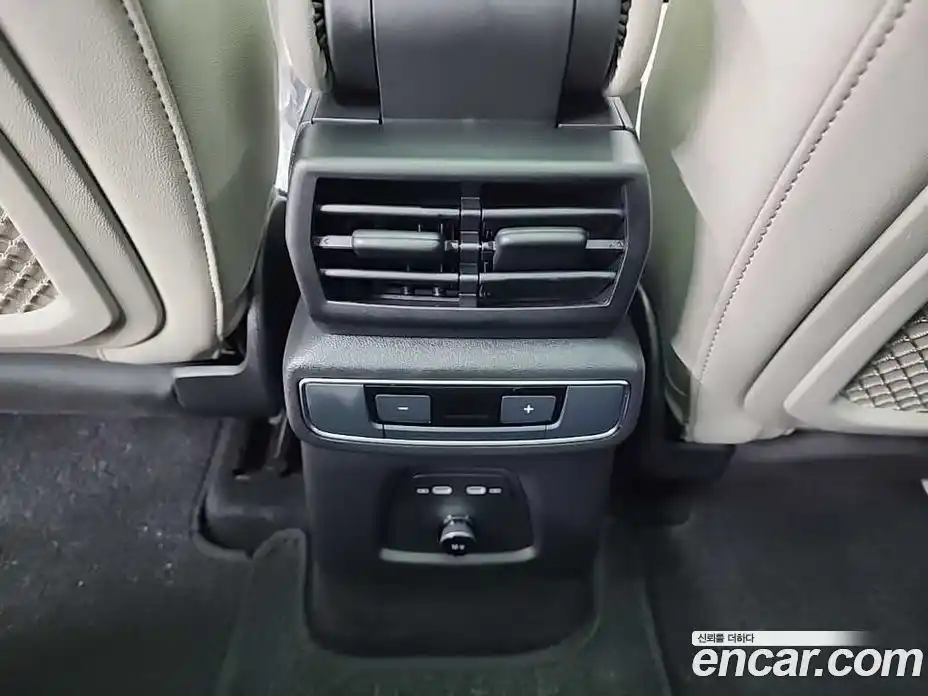 Audi Q4 e-tron 2025 0.2 Автомат в Москве № 162484, фото 13