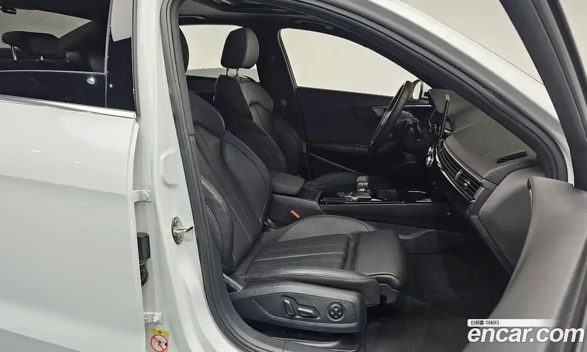 Audi A4 2021 2.0 Автомат в Москве № 162705, фото 1