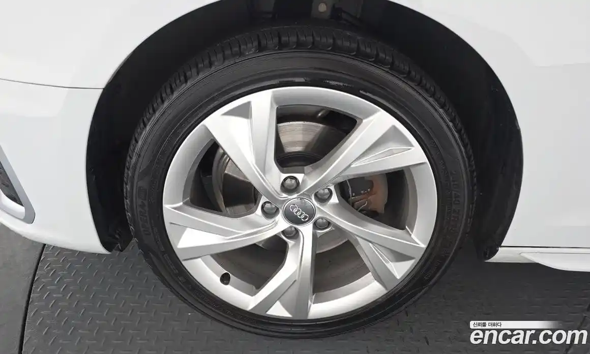 Audi A4 2021 2.0 Автомат в Москве № 162705, фото 14