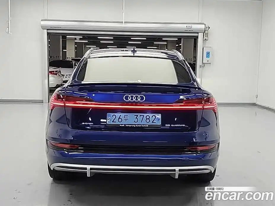 Audi e-tron 2022 Автомат в Москве № 163212, фото 3