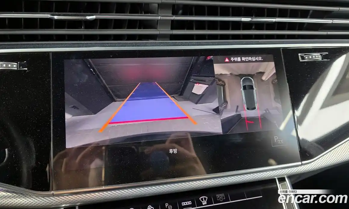 Audi Q8 2021 3.0 Автомат в Москве № 163647, фото 15