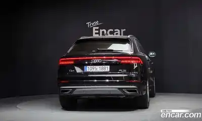 Audi Q8 2021 3.0 Автомат в Москве № 163647, миниатюра 4
