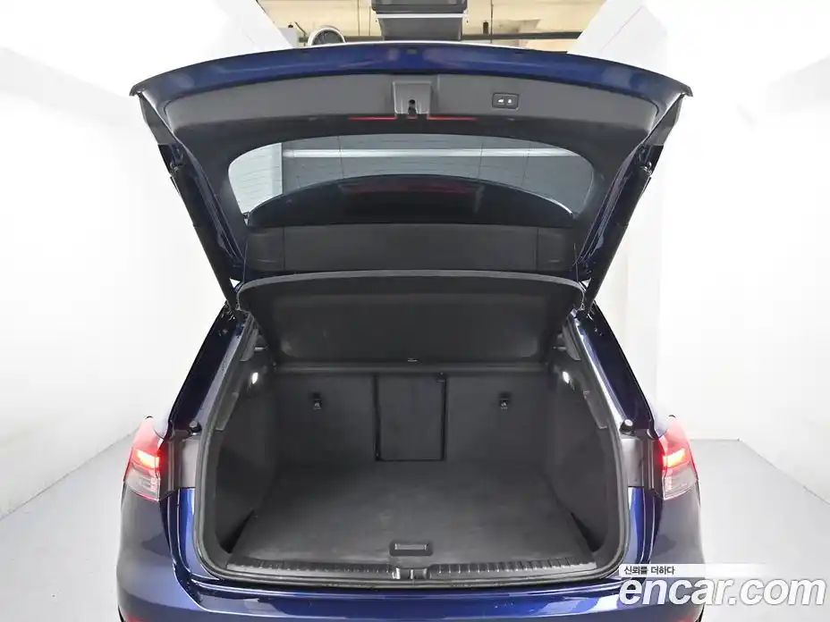 Audi Q4 e-tron 2023 1.0 Автомат в Москве № 163924, фото 20