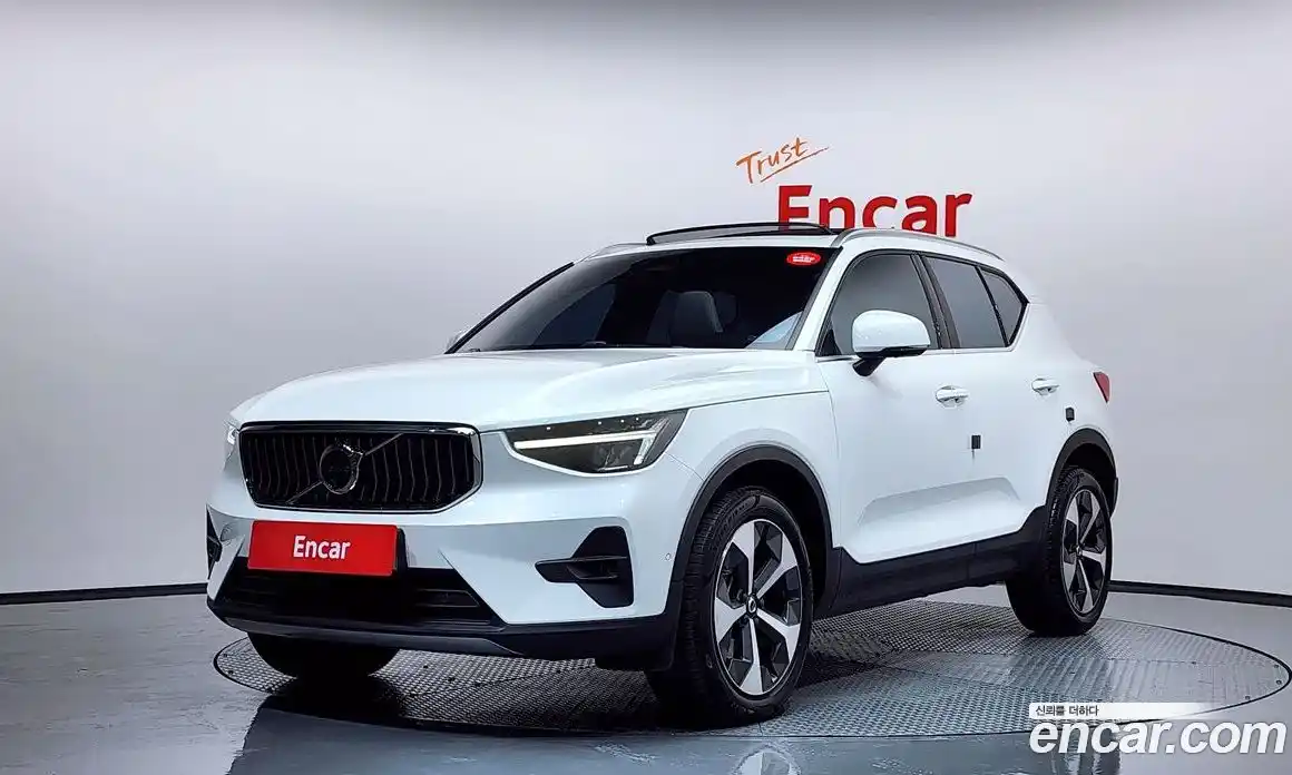 Volvo XC40 2023 2.0 Автомат в Москве № 164186, фото 11