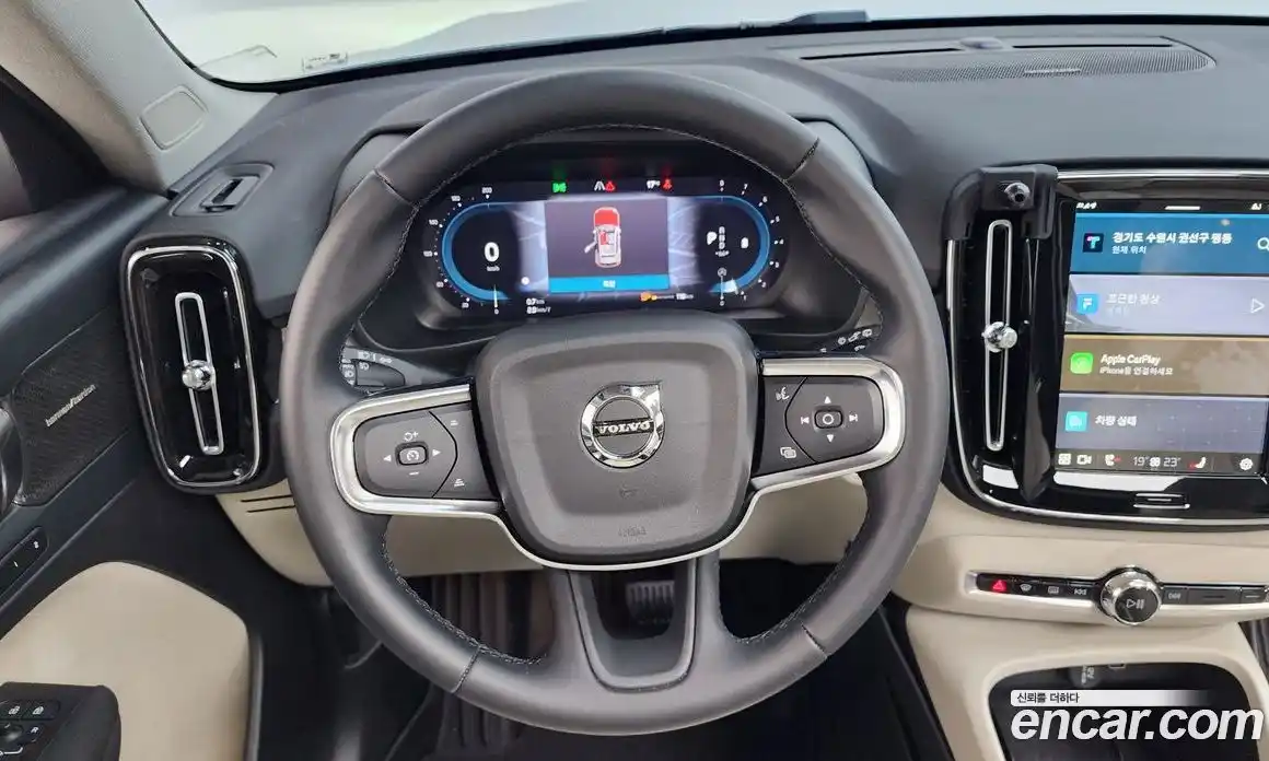 Volvo XC40 2023 2.0 Автомат в Москве № 164186, фото 19