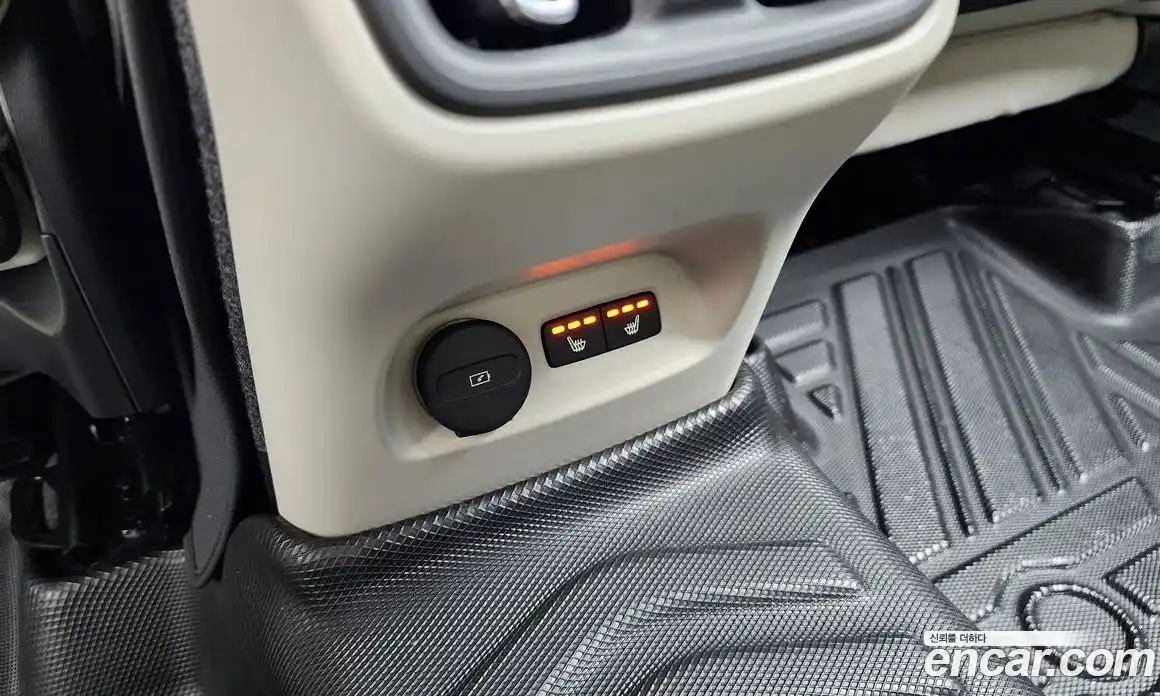 Volvo XC40 2023 2.0 Автомат в Москве № 164186, фото 20