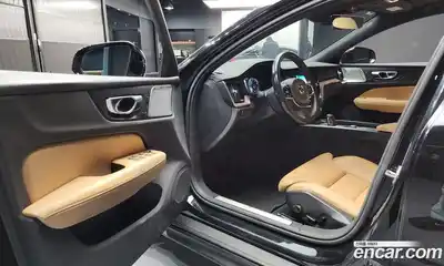 Volvo V60 2021 2.0 Автомат в Москве № 164344, миниатюра 7