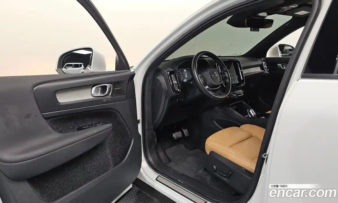 Volvo XC40 2021 2.0 Автомат в Москве № 164424, фото 18