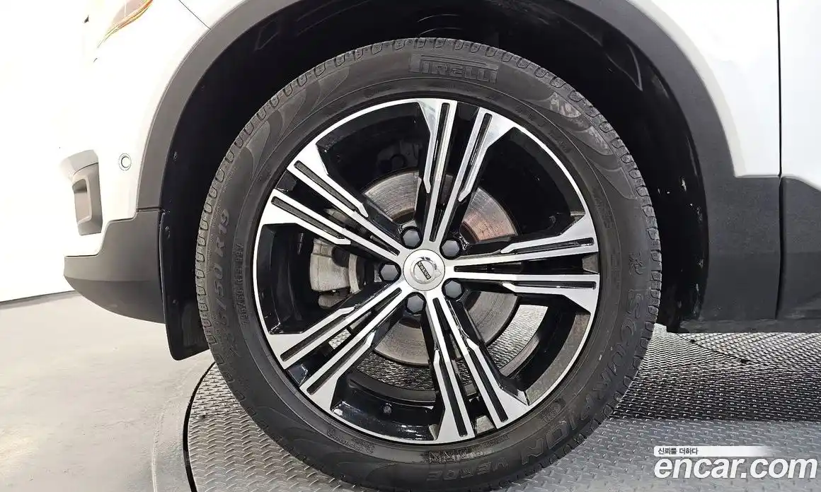 Volvo XC40 2021 2.0 Автомат в Москве № 164424, фото 6