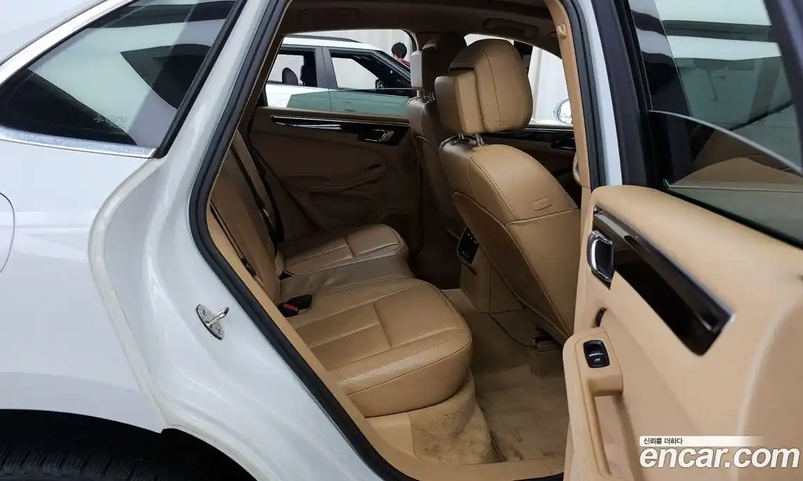 Porsche Macan 2015 3.0 Автомат в Москве № 165655, фото 16