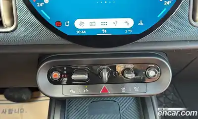 Mini Countryman 2025 1.0 Автомат в Москве № 167348, миниатюра 9