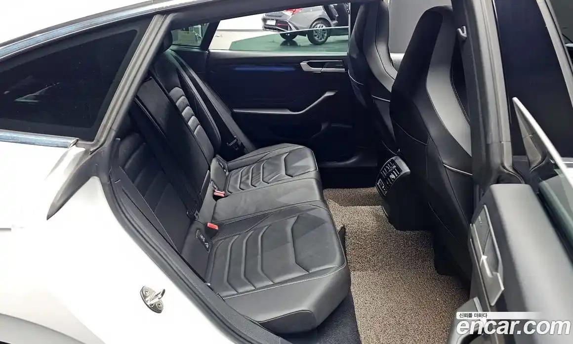 Volkswagen Arteon 2022 2.0 Автомат в Москве № 168883, фото 18