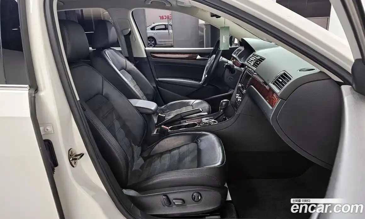 Volkswagen Passat 2013 2.5 Автомат в Москве № 168884, фото 13